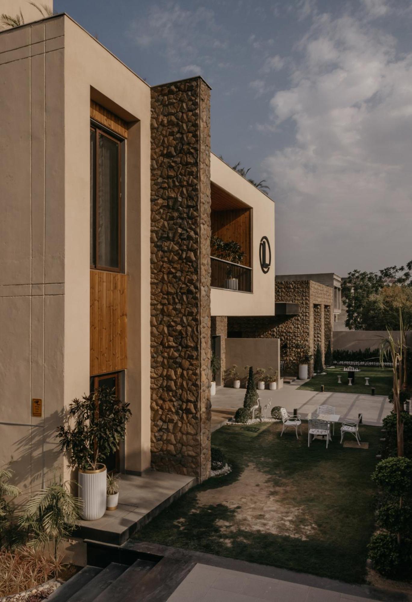 Luxury Lofts Hotel อัมริตสา ภายนอก รูปภาพ